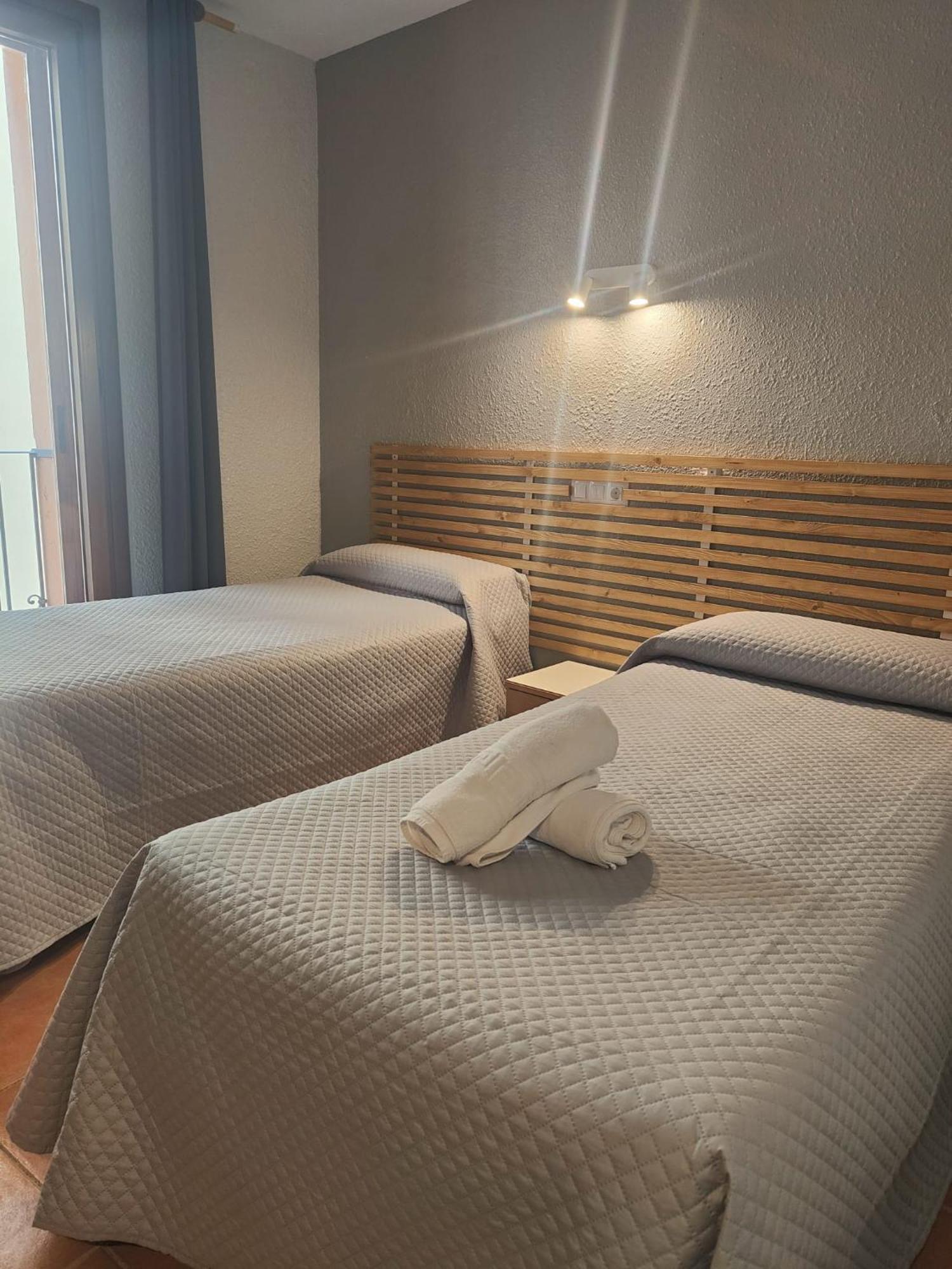 Hotel Acebo Plaza Mayor Jaca Dış mekan fotoğraf